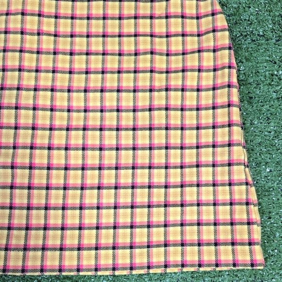 URBAN OUTFITTERS | GRETCHEN PLAID MINI SKIRT - Picture 8 of 14